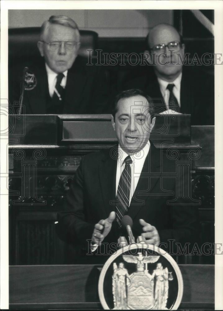 1986 Press Photo Gov. Mario Cuomo State of State Address Albany New York - Historic Images
