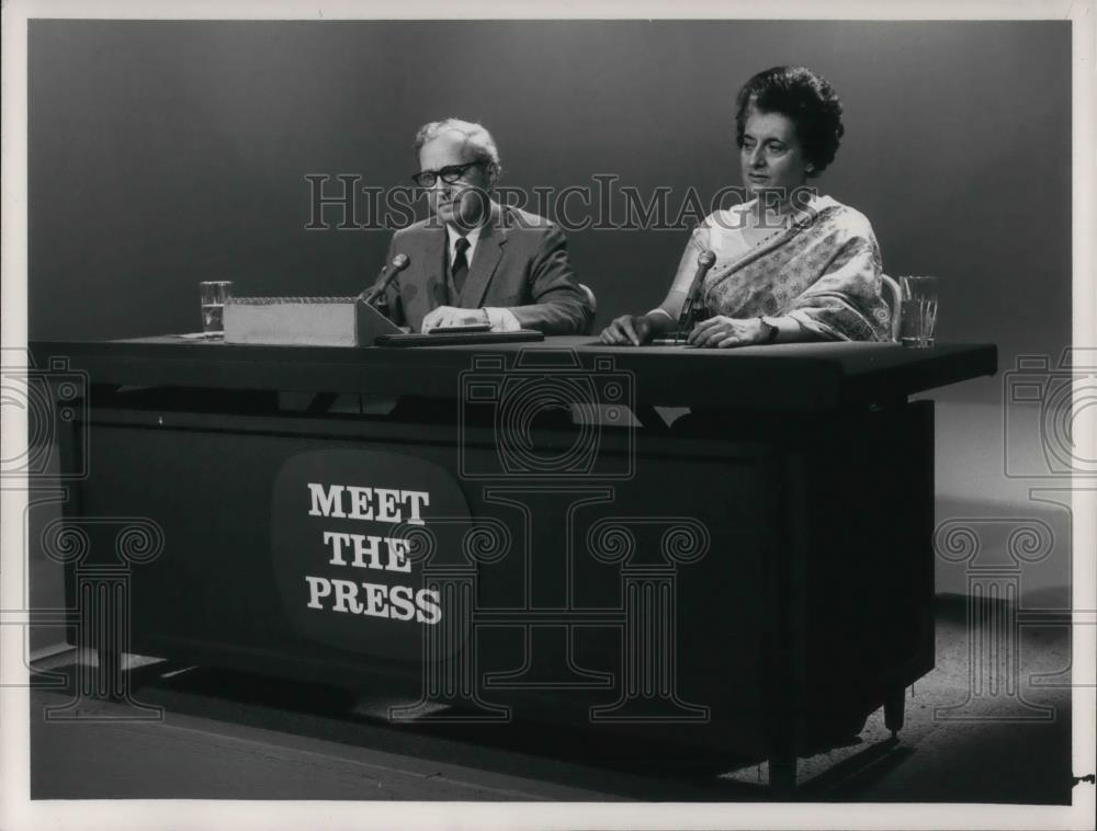 1987 Press Photo Indira Ghandi Indian Prime Minister and Lawrence Spivak - Historic Images