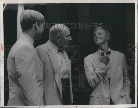 1966 Press Photo Howard Eells Pierce, Howard Eells & Edward Wells Jr - cvp06640 - Historic Images