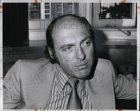 1975 Press Photo James Freeman Secretary British Board of Film Censors - Historic Images