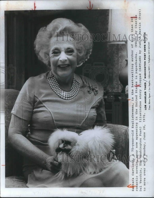 1979 Press Photo Barbara Cartland Author & Her Dog - cvp08359 - Historic Images