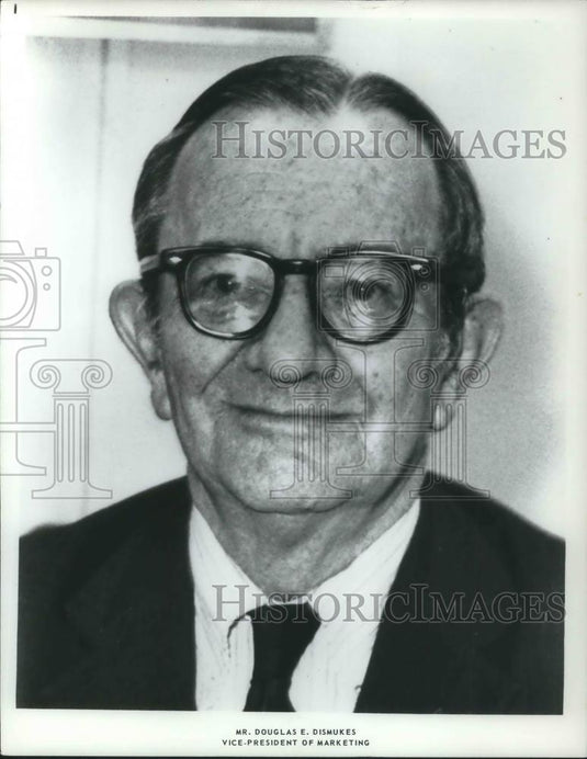 1971 Press Photo Douglas E Dismukes Vice President of Marketing Fischer & Porter - Historic Images