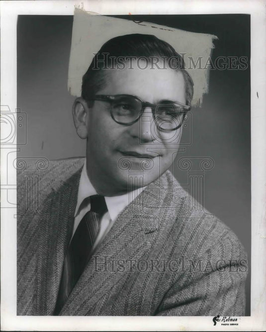 1958 Press Photo Irwin J Confield VP of Advertising Agency - cvp04510 - Historic Images