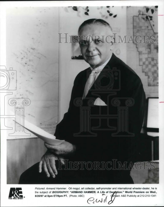 1997 Press Photo Armand Hammer Oil Mogul Biography A Life of Deception - Historic Images