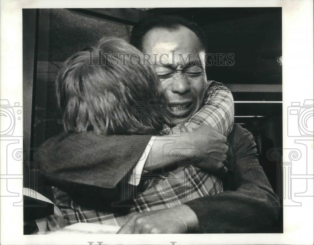 1983 Press Photo Cui Zhixi and Shawn Sibit Charlie Two Shoes China - cvp01928 - Historic Images