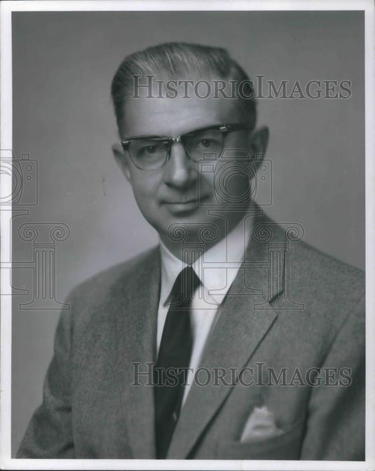 1970 Press Photo Henry Dunnan Official Library Speaker - cvp04058 - Historic Images