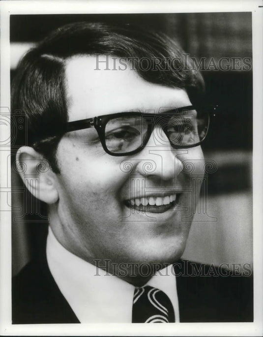 1977 Press Photo Sanford Greenberg - cvp17016 - Historic Images