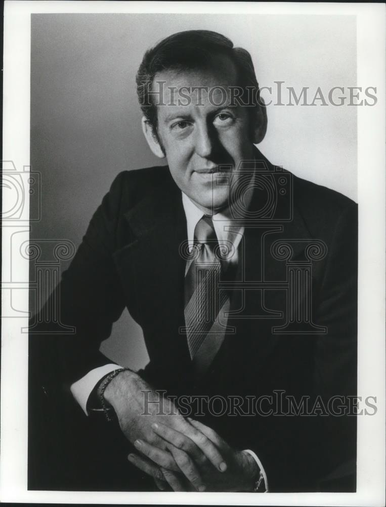 1976 Press Photo James Duffy Pres ABC Television Network - cvp05194 - Historic Images