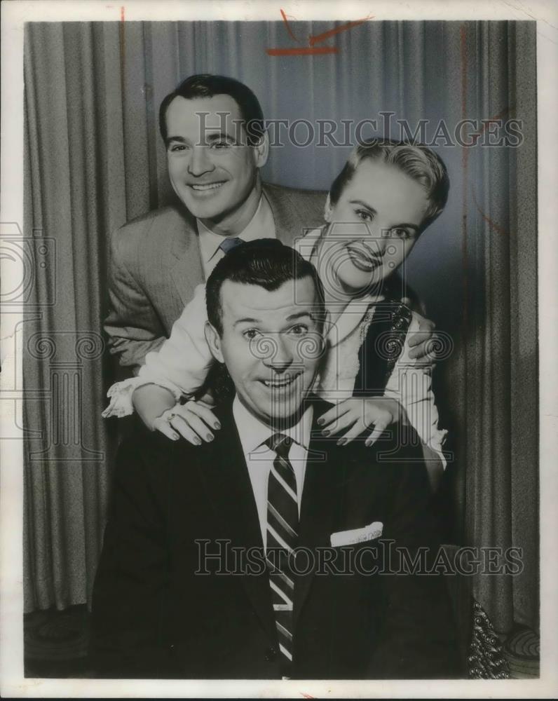 Press Photo Ray Anthony Molly Bee and Dennis Day - cvp05232 - Historic Images