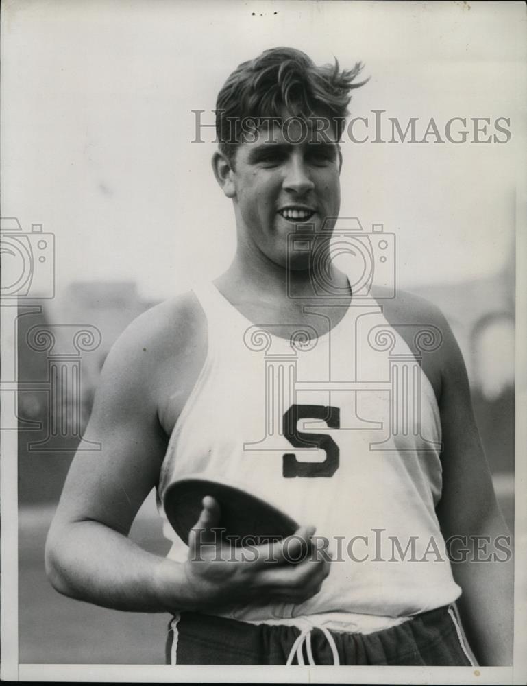 1934 Press Photo Gordon Dunn of Stanford at NCAA meet discus 162' 7" - nes49261 - Historic Images