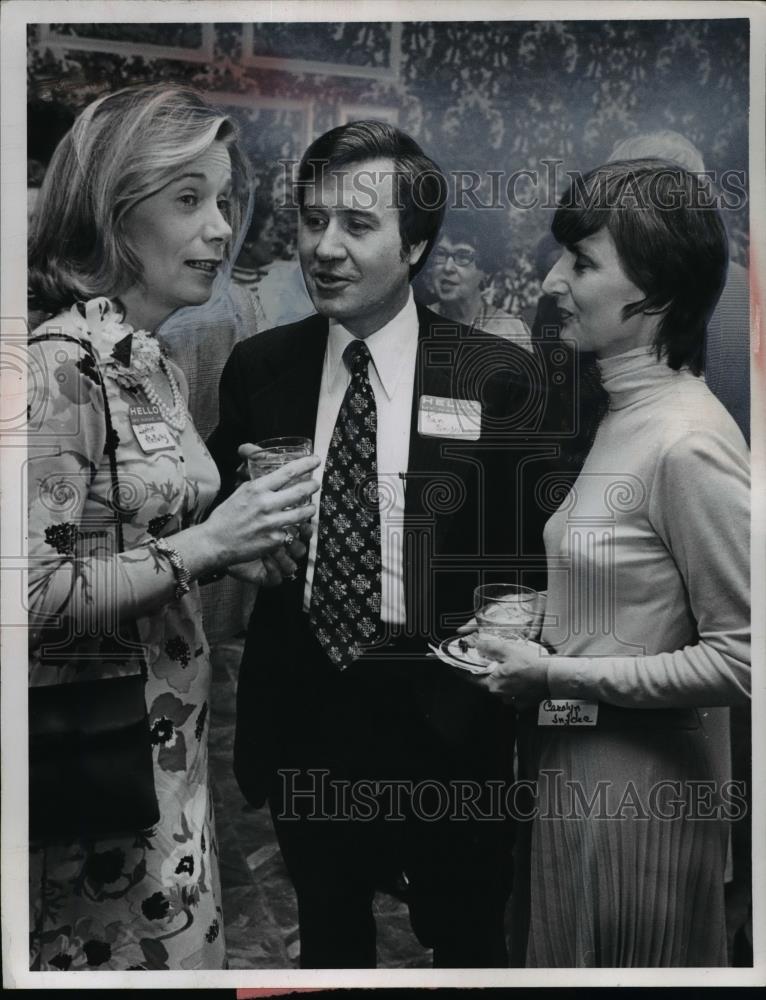 1974 Press Photo Mrs Alfred McNalty President Cleveland Chap Irish Georgian Soc - Historic Images