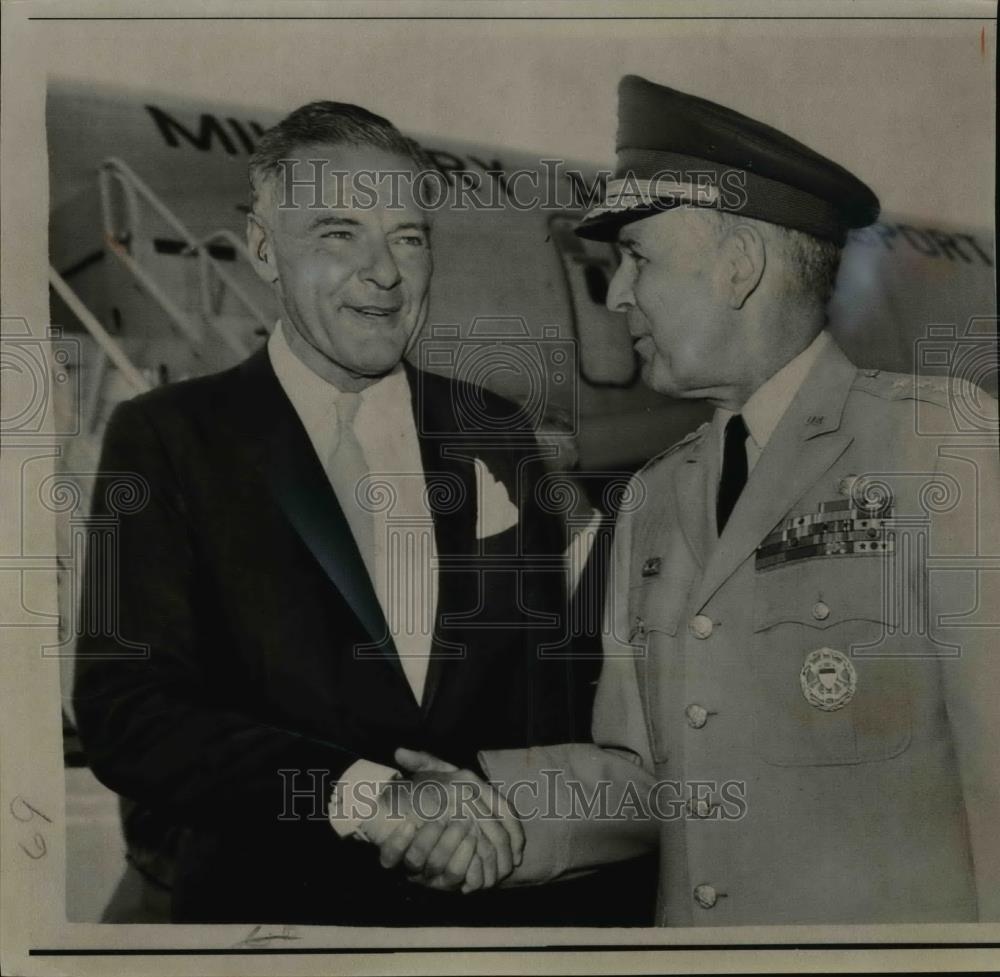 1964 Press Photo Henry Cabot Lodge General Maxwell Taylor - nee92856 - Historic Images