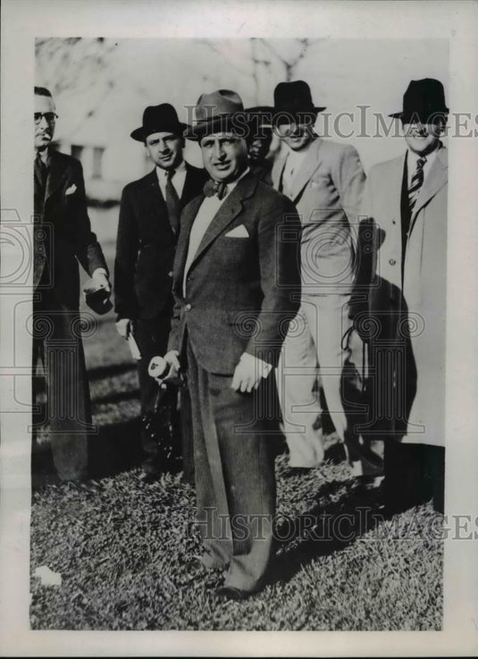 1939 Press Photo Jose Petraglia owns Romantico of Uruguayan Race Horse - Historic Images