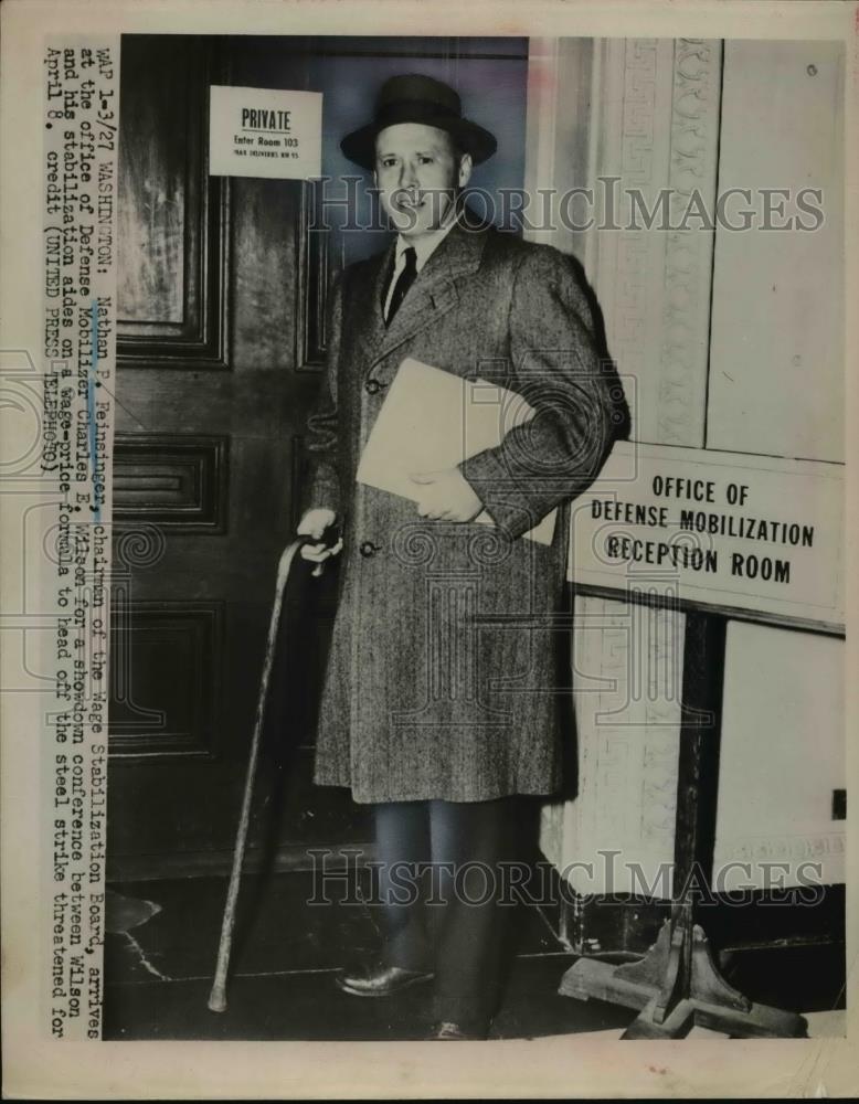 1952 Press Photo Nathan P Feinsinger chairman of Wage Stabilization Board in DC - Historic Images