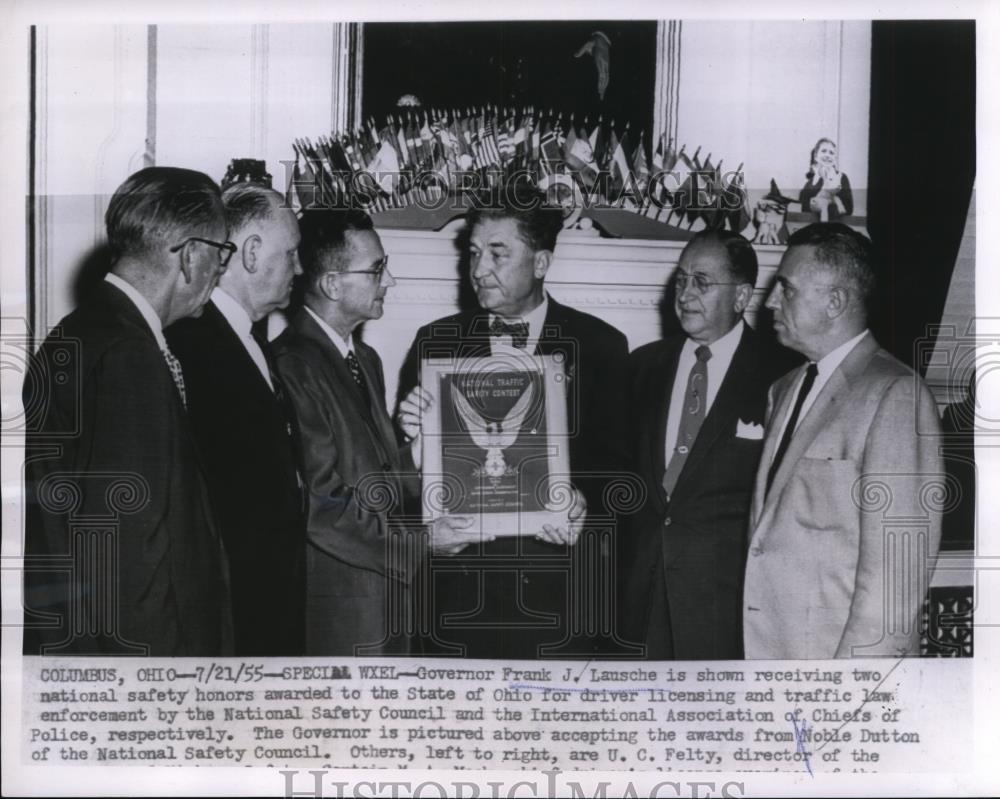 1955 Press Photo Gov.Frank Lausche received National Safety Honors, Ohio State - Historic Images