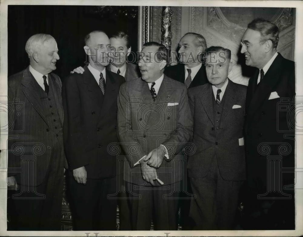 1944 Press Photo Seven of the 14 States Senators upheld Pres.Roosevelt Tax Veto - Historic Images