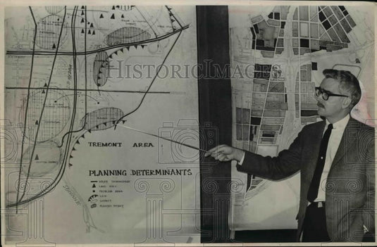1967 Press Photo Thomas Marston of Raymond & May Associates - nee93376 - Historic Images