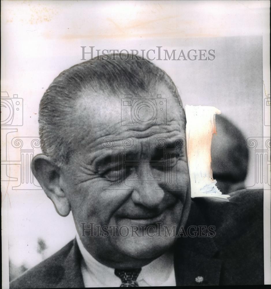 1966 Press Photo President Lyndon Johnson at his LBJ ranch in Johnson City TX - Historic Images