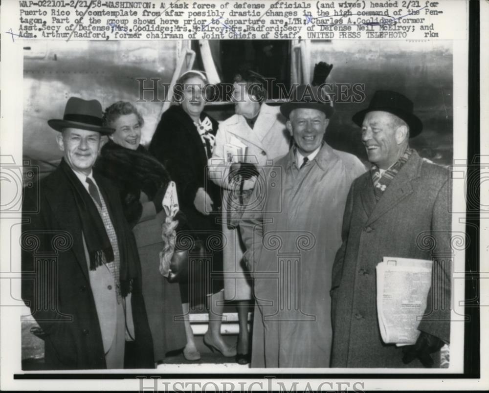 1958 Press Photo Defense Secretary Neil H McElroy,Asst Charles Coolidge - Historic Images