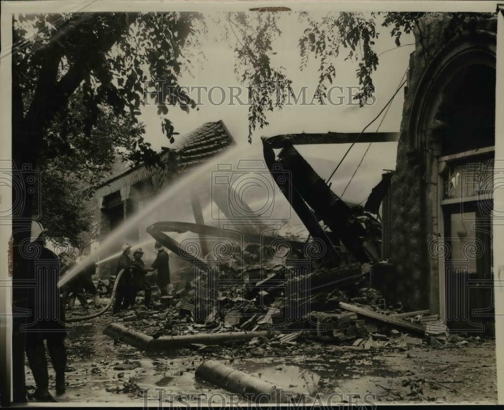 1939 Press Photo Fire At The Firestone Rubber and Tire Co. Building - nee91520 - Historic Images