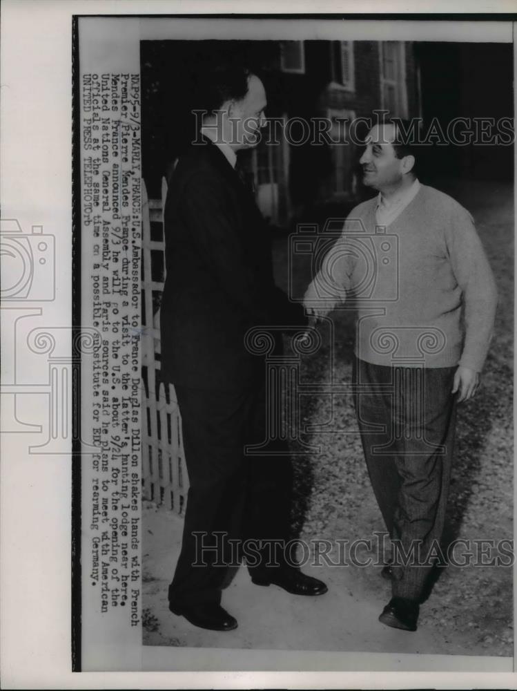 1954 Press Photo Premier Mendes-France and U.S. Amb Douglas Dillion to France - Historic Images