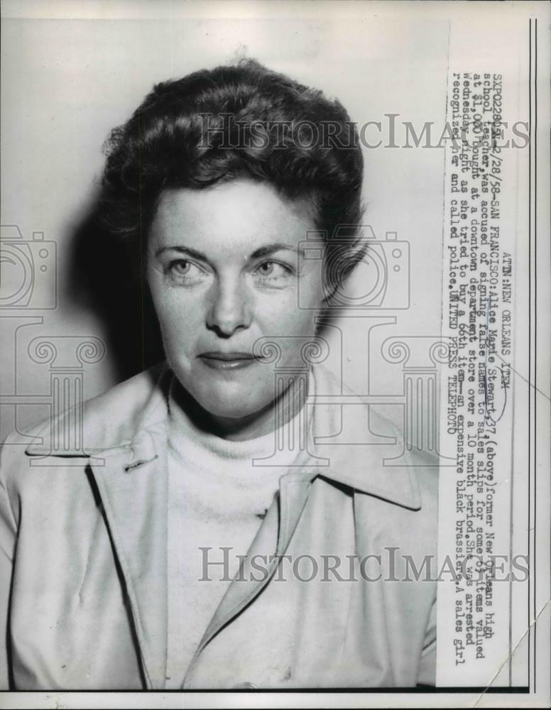 1958 Press Photo Alice Marie Steward accused of signing false names to sales - Historic Images