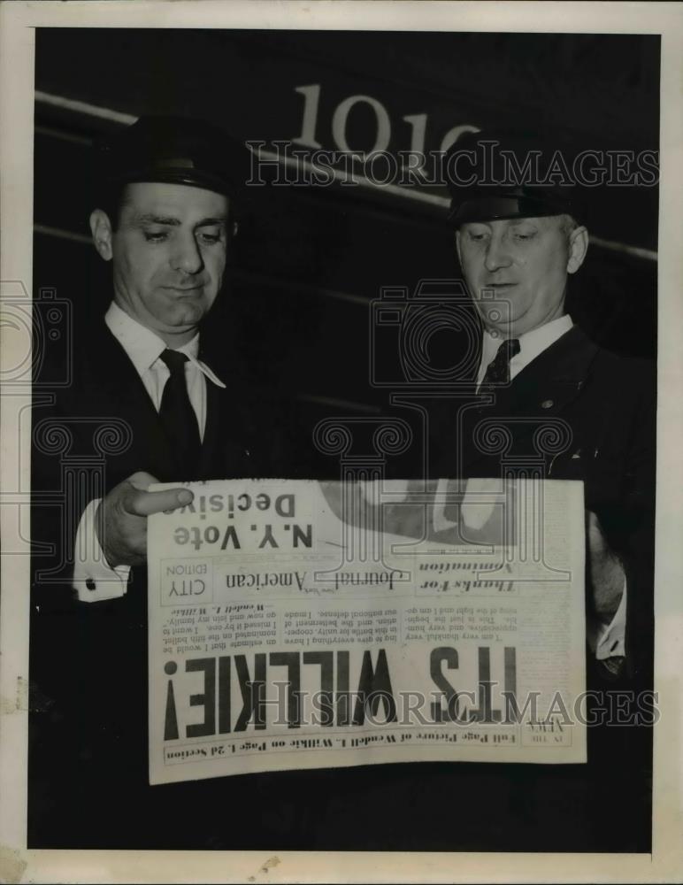 1940 Press Photo Chauffers Joseph Suglia and Fred Kiefer at Willkie address - Historic Images