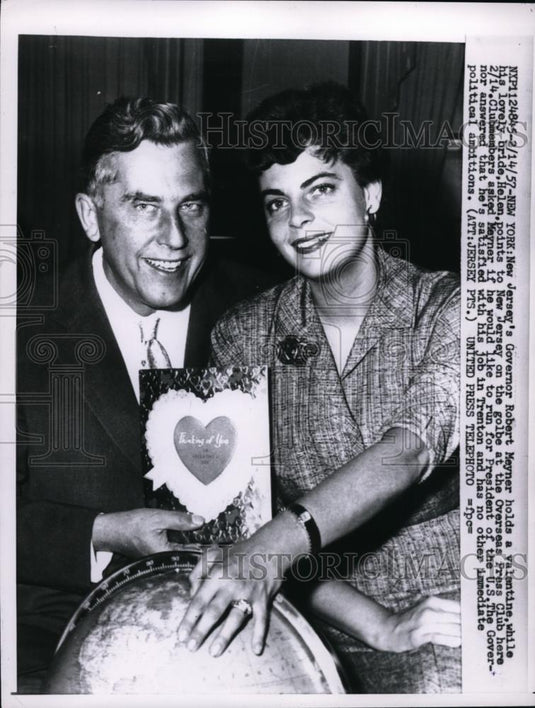 1957 Press Photo NJ Governor Robert Meyner & bride Helen Stevenson in NY - Historic Images