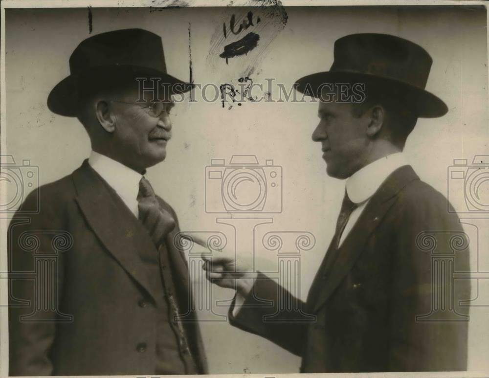 1920 Press Photo Tom Love Edwin Hobby - nee92601 - Historic Images