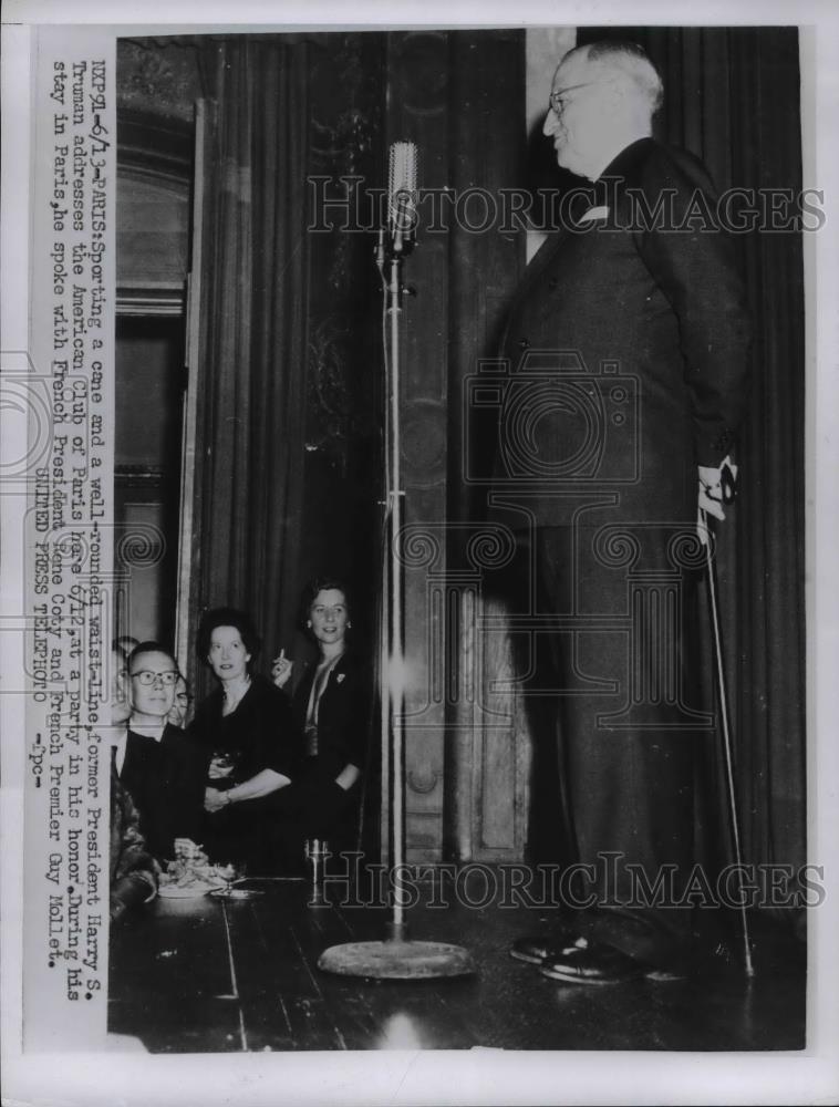 1956 Press Photo Pres Harry Truman addresses the American Club of Paris - Historic Images