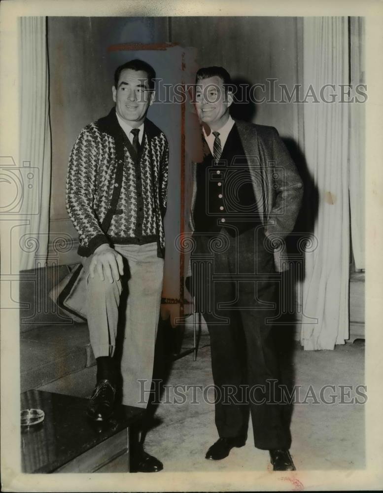 1960 Press Photo Men wearing Catalina cardigans and vests - nee92979 - Historic Images