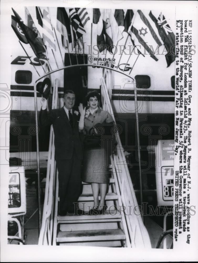 1958 Press Photo NJ Governor & Mrs Robert Meyner at Idlewild airport in NY - Historic Images
