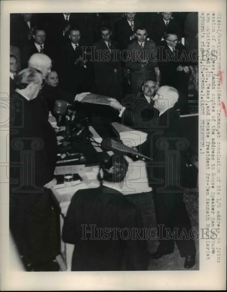 1949 Press Photo Pres.Harry Truman addresses at joint Session of Congress - Historic Images