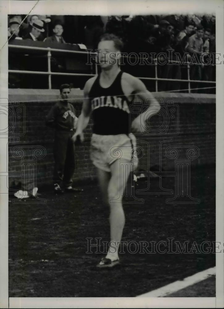 1937 Press Photo indiana University medley relay miler Don Lash at Penn Relays - Historic Images