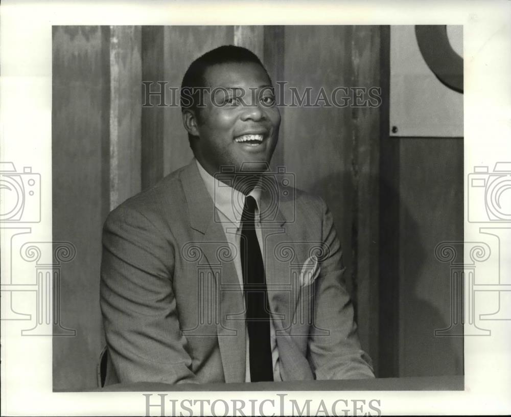 1984 Press Photo Melvin Turpin at Cavs Press Conference at Coliseum - cvb64063 - Historic Images