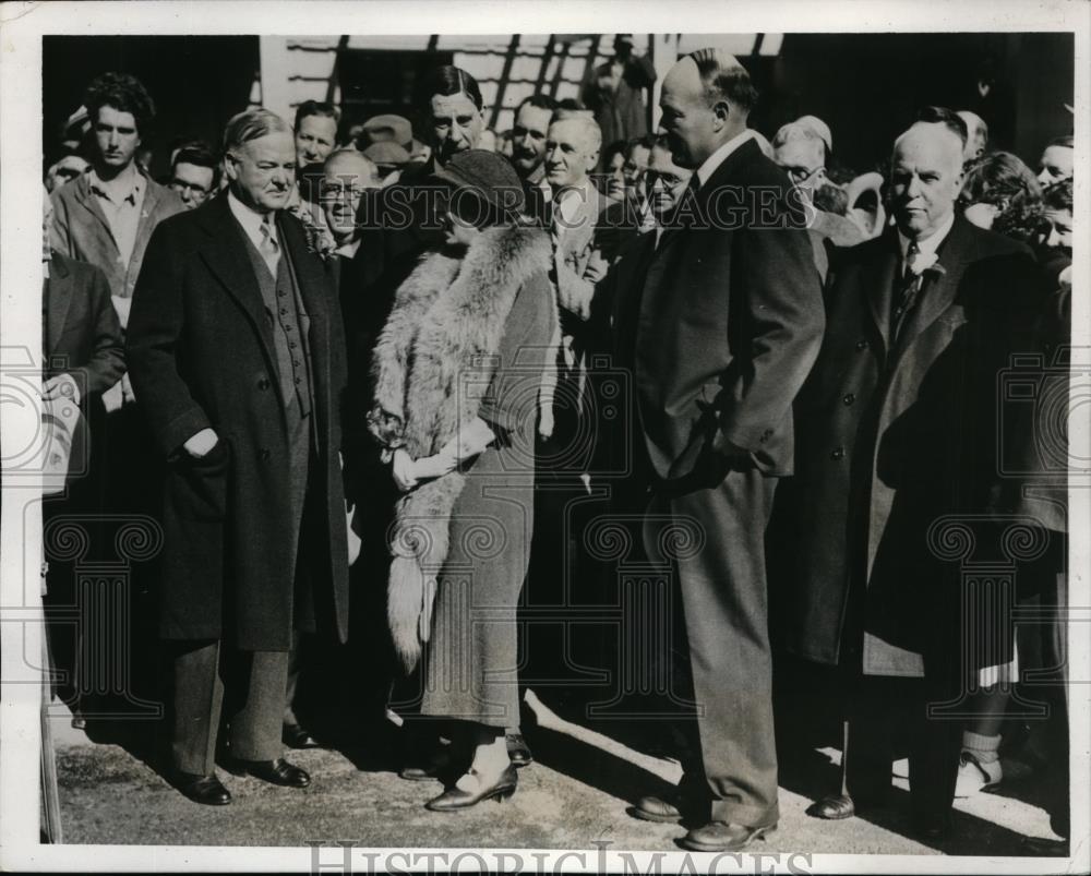 1933 Press Photo Herbert Hoover welcomed back to Stanford University - nee94065 - Historic Images