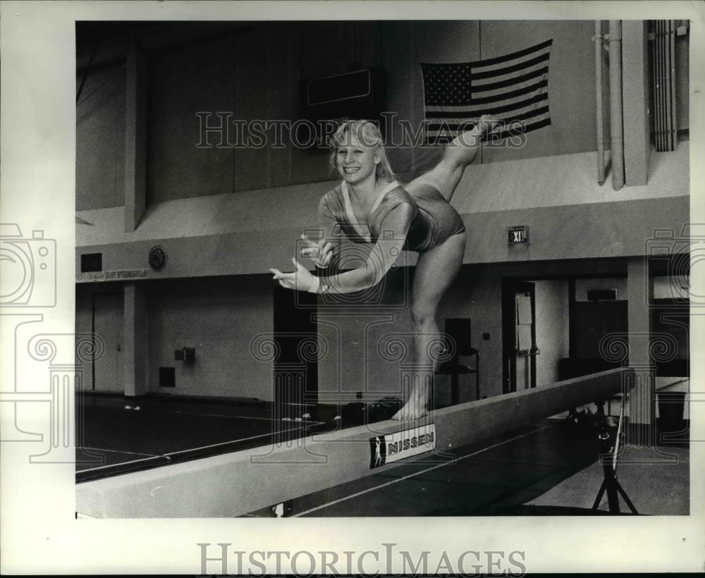 1985 Press Photo Mayfield High Girls gym team-Miss Chris Vojticek - cvb58434 - Historic Images