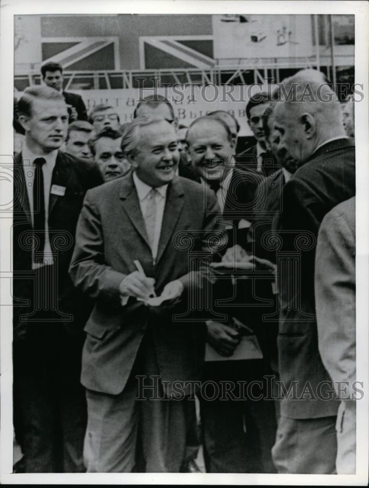 1956 Press Photo British Prime Minister Harold Wilson takes mock order - Historic Images