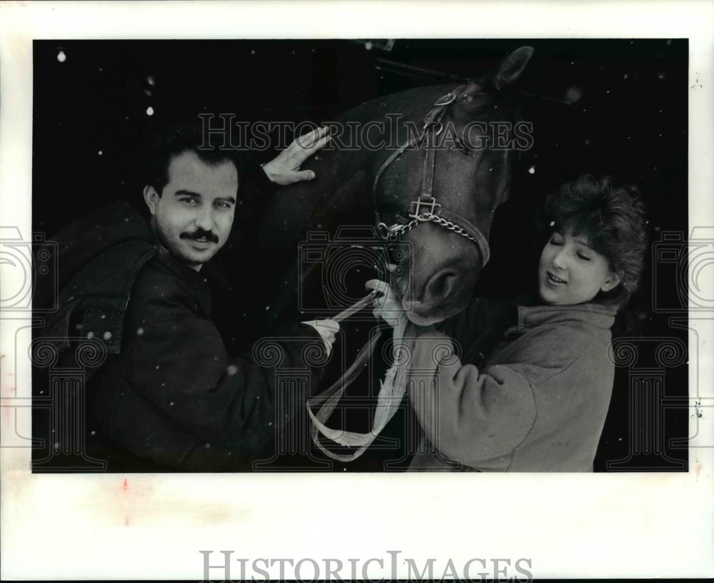 1991 Press Photo Horse Trainer Jamal Abdel Karim and Wife Mari at Thistledown - Historic Images