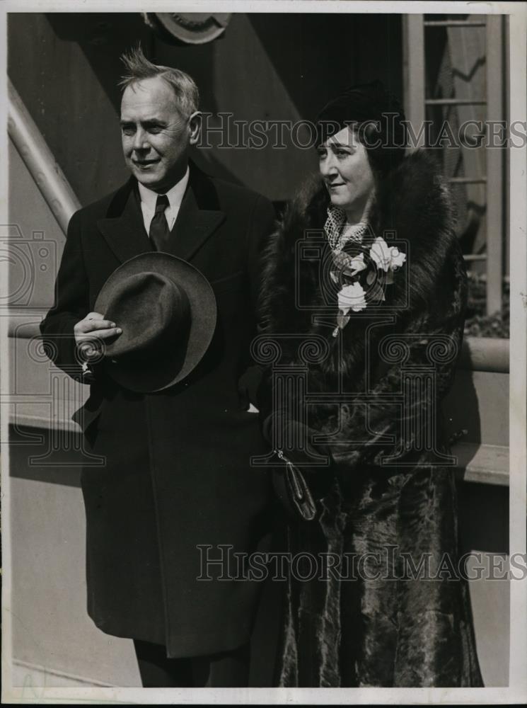 1934 Press Photo Richard Washburn Chilo And Mrs. Chilo Sailed From New York - Historic Images