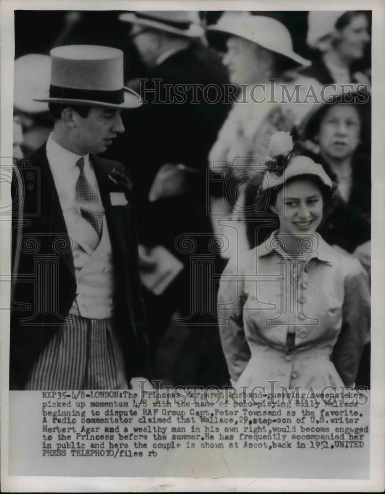 1955 Press Photo Princess Margaret with husband Antony Armstrong at Ascot - Historic Images