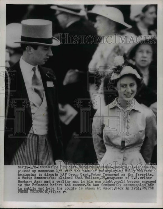 1955 Press Photo Princess Margaret with husband Antony Armstrong at Ascot - Historic Images