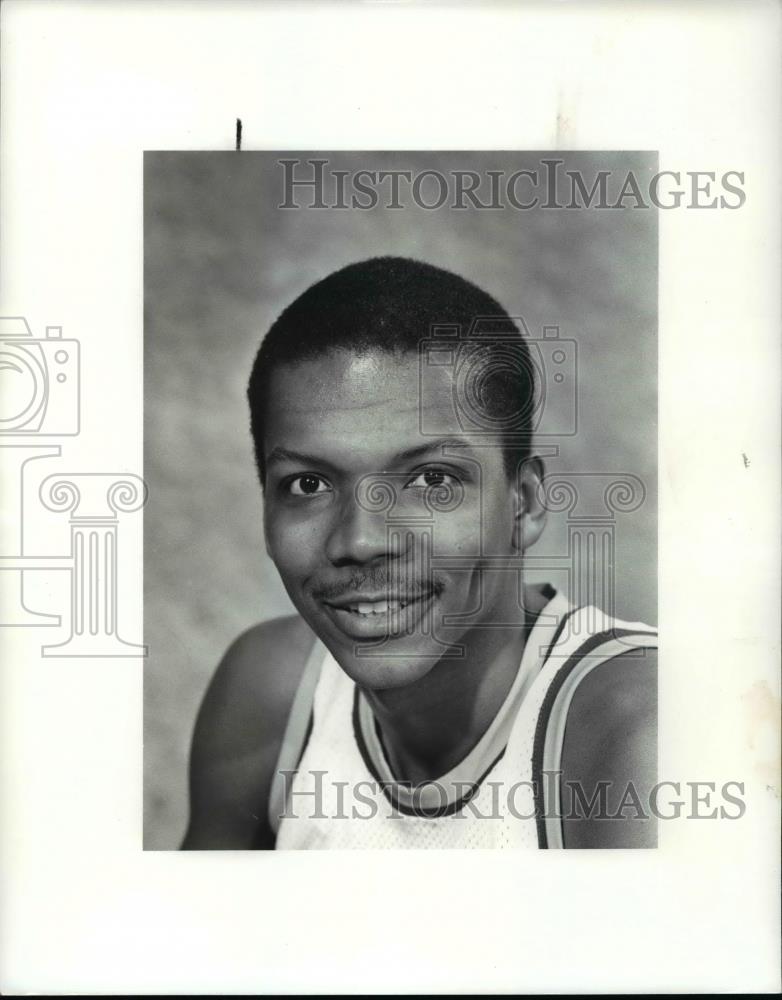 1983 Press Photo Linton Townes-Cavs basketball player - cvb64700 - Historic Images