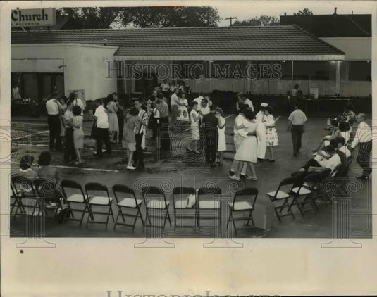 1962 Press Photo Summer Dance For Teenagers At Trinity United Church - nef01443 - Historic Images
