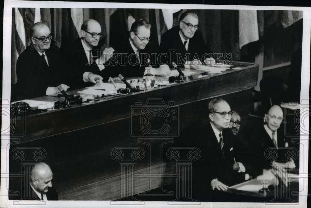 1969 Press Photo UN Secretary General U Thant addresses labor group - nef01711 - Historic Images