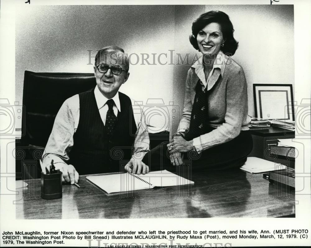 1979 Press Photo John McLaughlin Former Nixon Speechwriter And His Wif ...