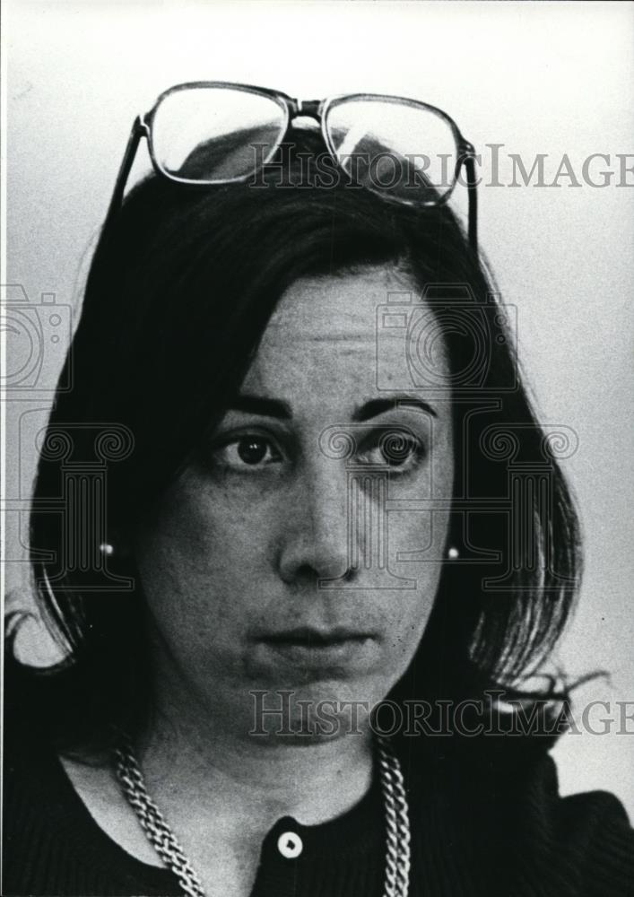 1986 Press Photo Phyllis Tiechman, art critic - spa22471 - Historic Images