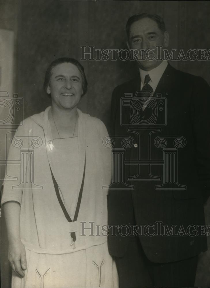 1924 Press Photo Mario Leroy Burton and wife from Michigan - nee94707 - Historic Images