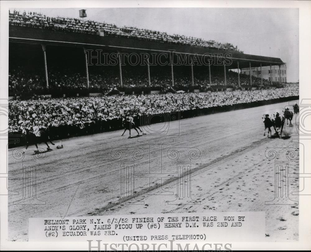 1952 Press Photo James Picou on Andy&#39;s Glory wins at Belmont NY vs Henry DM - Historic Images