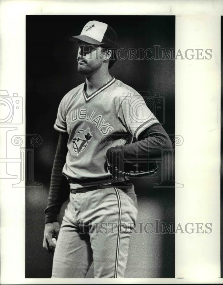 1988 Press Photo: 6th inning Blue Jays relief pitcher Mark Eichhorn  - cvb58040 - Historic Images